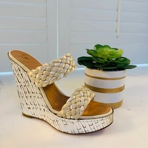 🌿Giuseppe Zanotti wedge size 36.5🌿